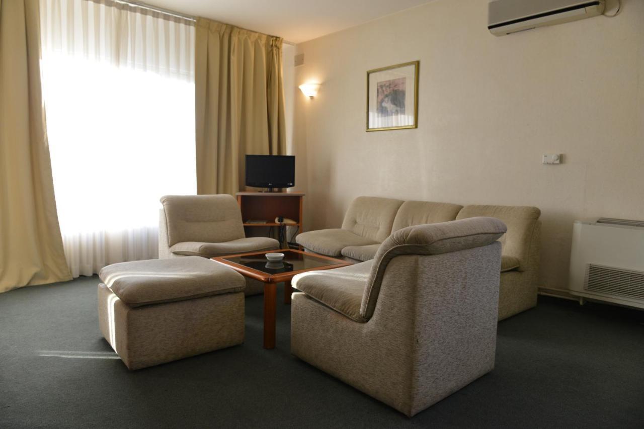 Hotel Bellevue Skopje Exterior foto