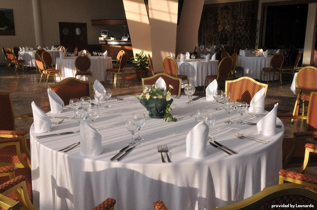 Hotel Bellevue Skopje Restaurant foto